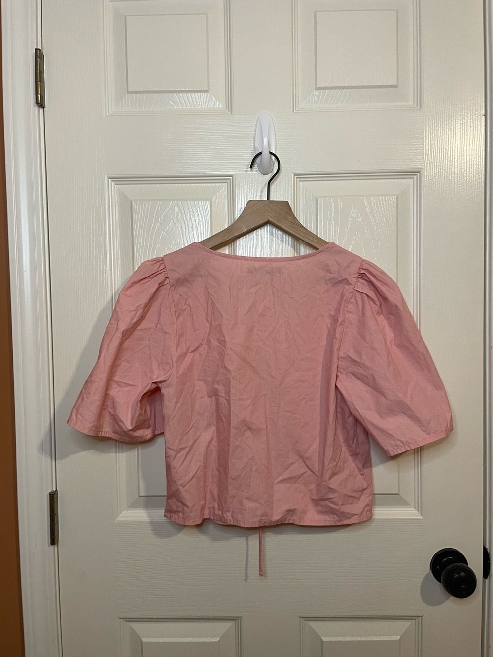 Abercrombie & Fitch Puff Sleeve Tie Up Blouse in Baby Pink Size Small - Picture 8 of 8